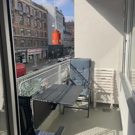 Artful Living - 1br With Balcony Appartement *