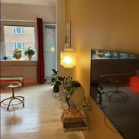 Artful Living - 1br With Balcony *
